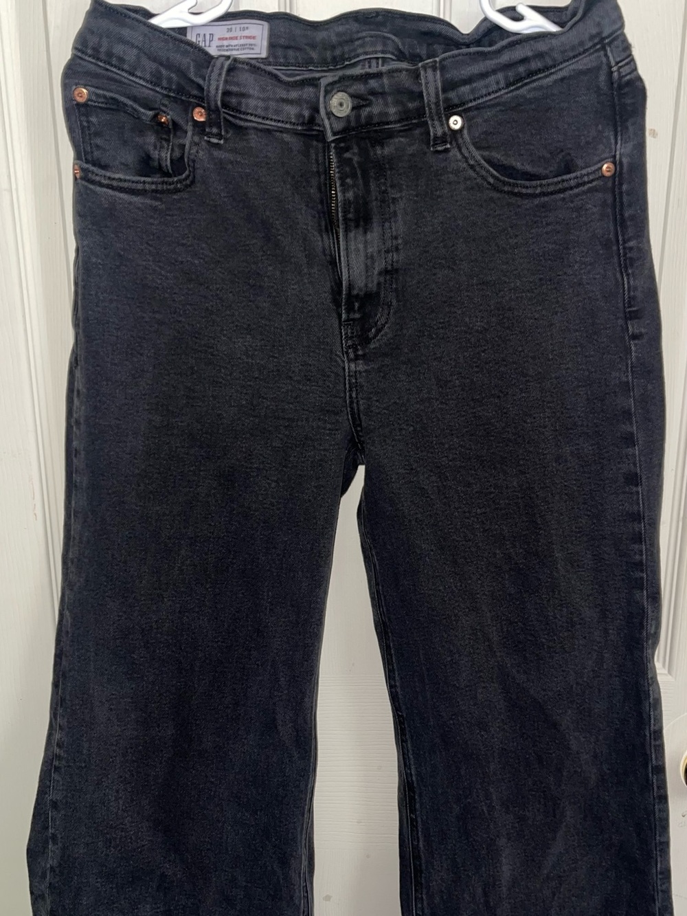GAP Women's Black Straight-Leg High-Rise Jeans